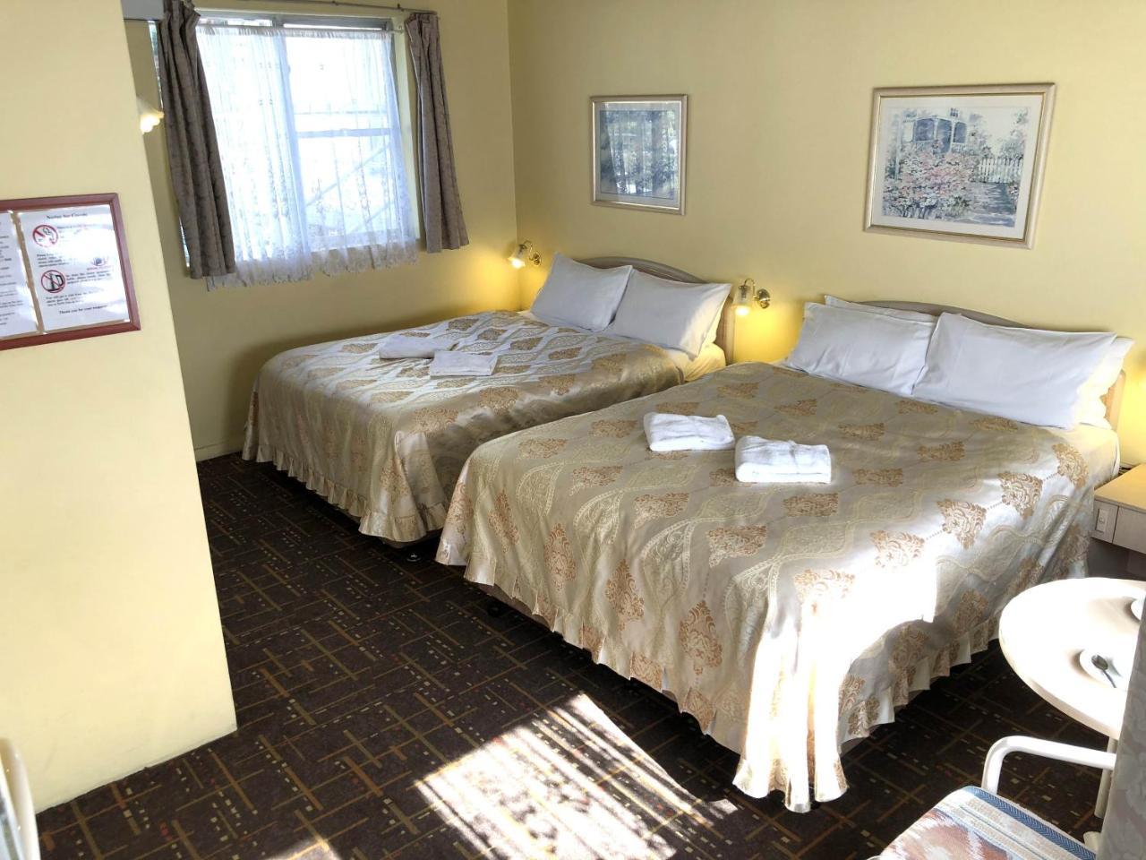 The Clarendon Motel Катумба Екстер'єр фото