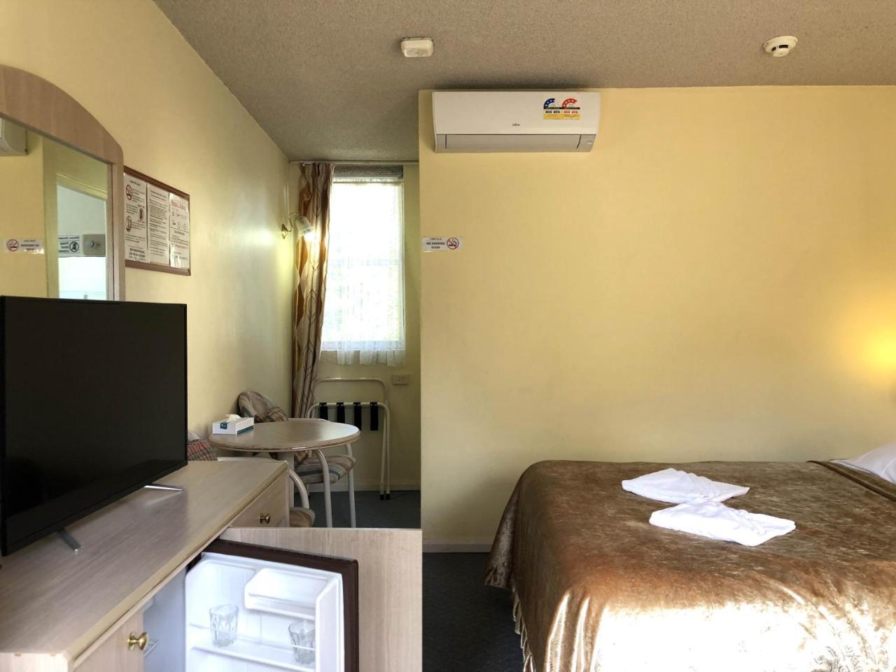 The Clarendon Motel Катумба Екстер'єр фото
